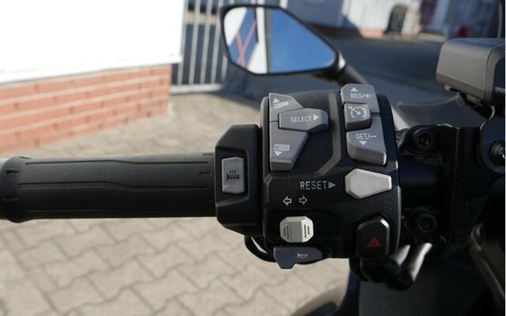 Gebrauchtmotorrad Kawasaki Ninja 1100SX - Bild 12