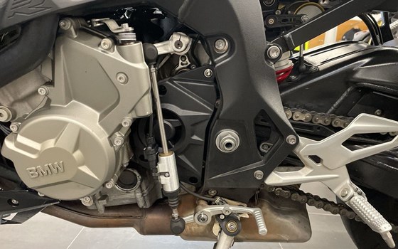 Gebrauchtmotorrad BMW S 1000 R - Bild 14