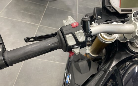 Gebrauchtmotorrad BMW S 1000 R - Bild 6