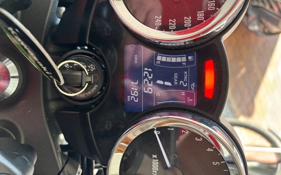 Gebrauchtmotorrad Kawasaki Z900 RS - Bild 3