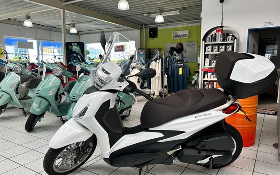 Gebrauchtmotorrad Piaggio Beverly 400 hpe - Bild 3