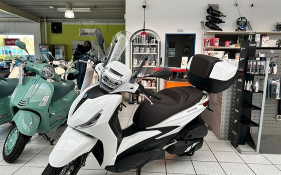 Gebrauchtmotorrad Piaggio Beverly 400 hpe - Bild 4