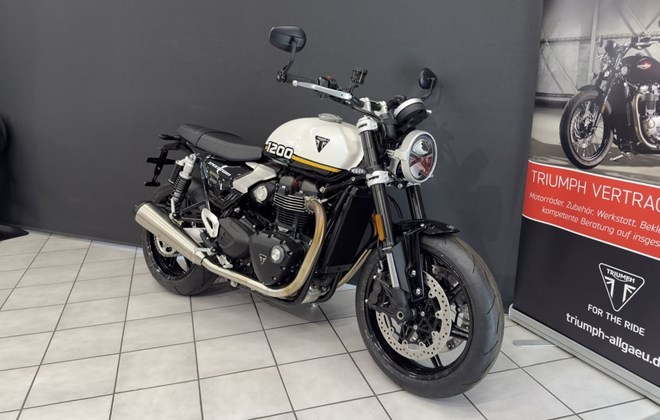 Triumph Speed Twin 1200