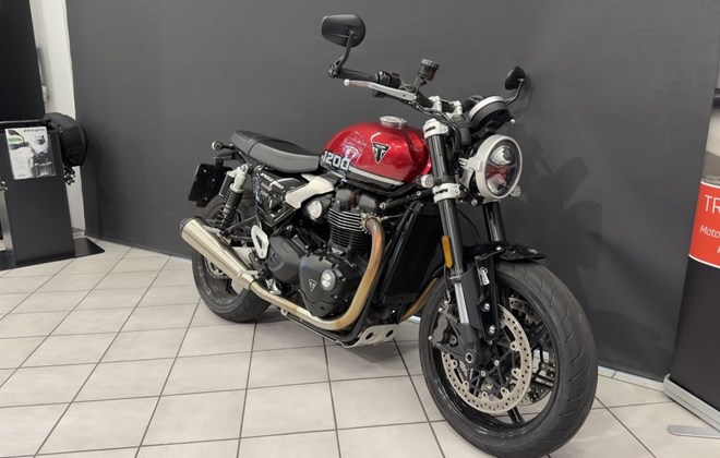Triumph Speed Twin 1200