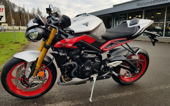 Gebrauchtmotorrad Triumph Street Triple 765 RX - Bild 8