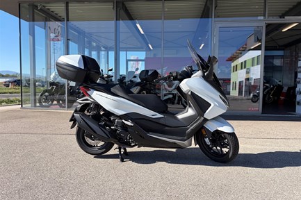 Honda Forza 350