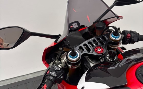 Gebrauchtmotorrad Ducati Panigale V4 S - Bild 6
