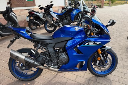 Yamaha R7 35 kW