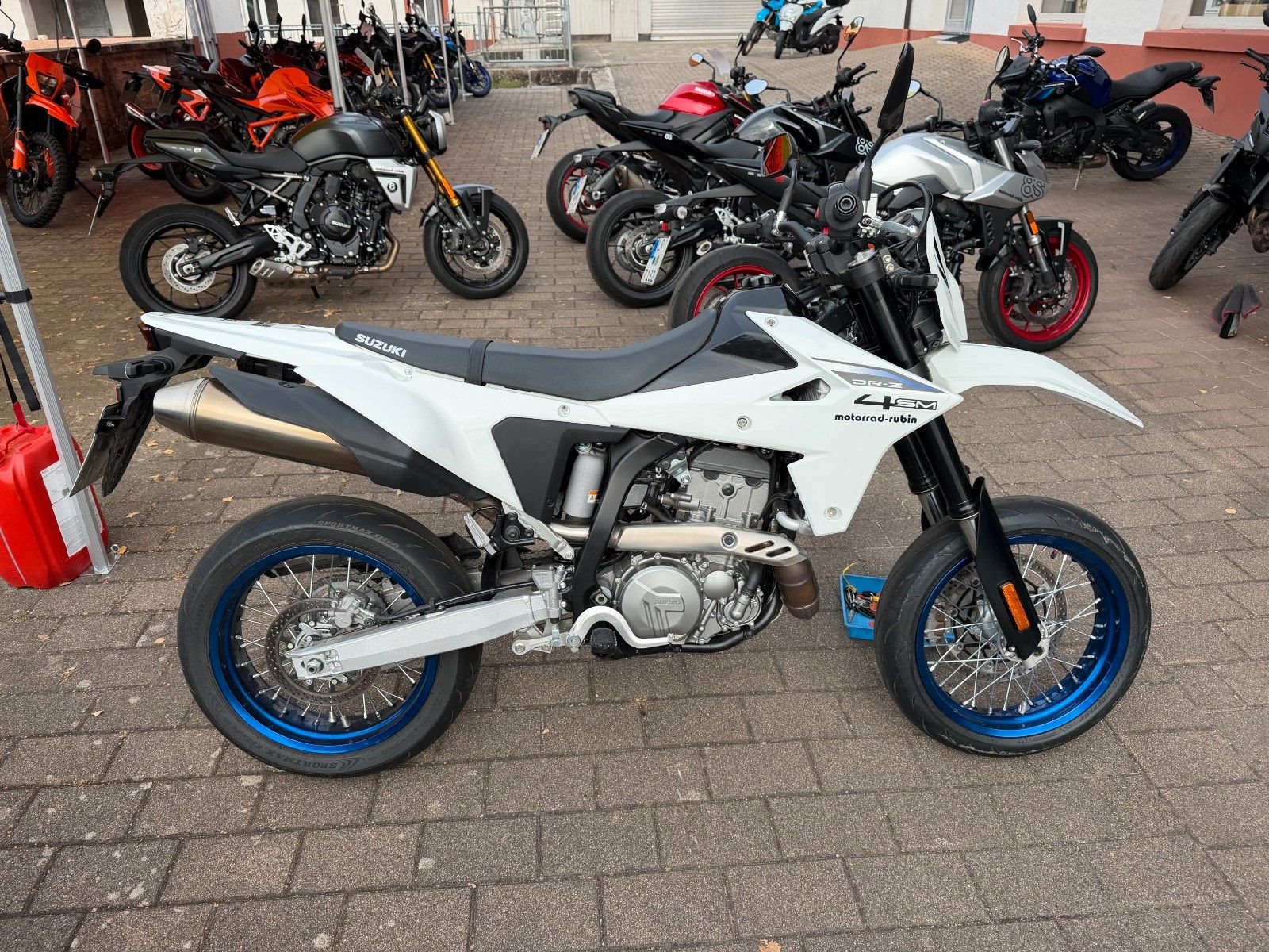 Suzuki DR-Z4SM