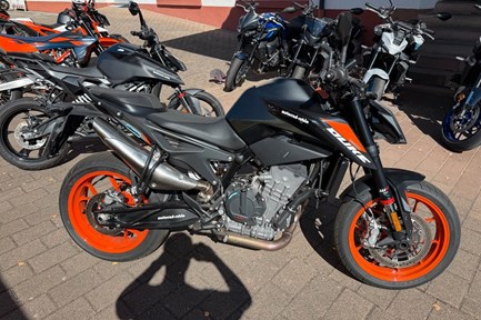 KTM 790 Duke