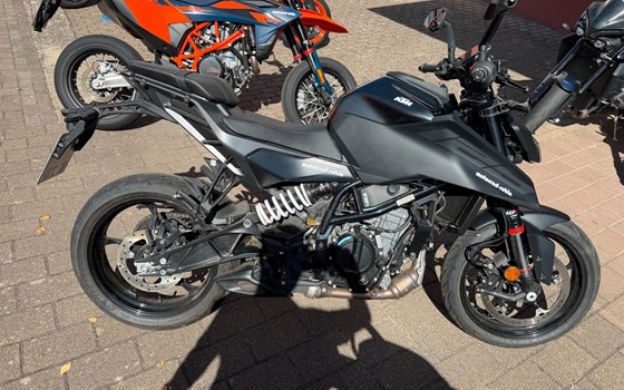 Gebrauchtmotorrad KTM 125 Duke - Bild 1