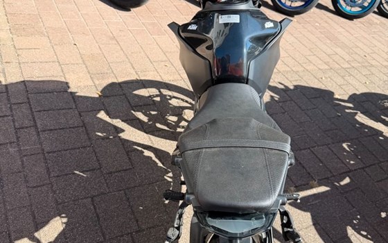 Gebrauchtmotorrad KTM 125 Duke - Bild 4