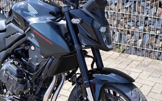 Gebrauchtmotorrad Honda CB500 Hornet E-Clutch - Bild 12