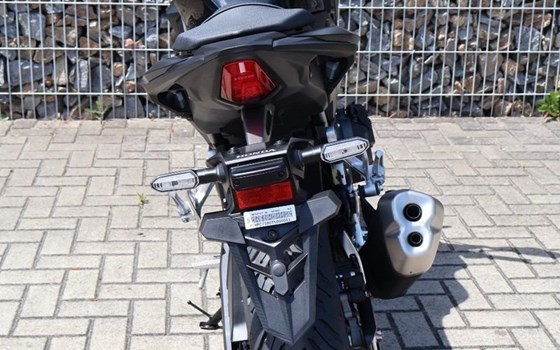 Gebrauchtmotorrad Honda CB500 Hornet E-Clutch - Bild 6