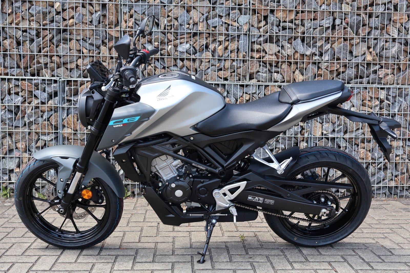 Honda CB125R