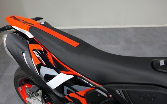 Gebrauchtmotorrad Ducati Hypermotard 698 Mono RVE - Bild 6