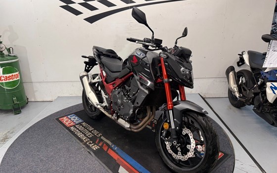 Gebrauchtmotorrad Honda CB750 Hornet - Bild 8
