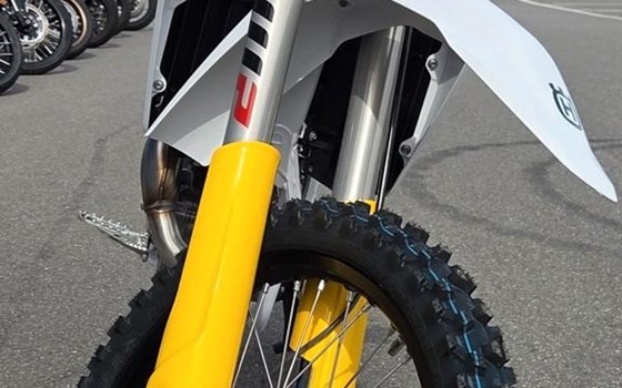Neufahrzeug Husqvarna FC 350 - Bild 3