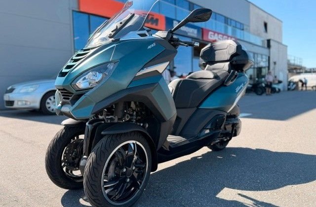 Peugeot Metropolis SW