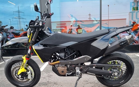 Gebrauchtmotorrad Husqvarna 701 Supermoto - Bild 2