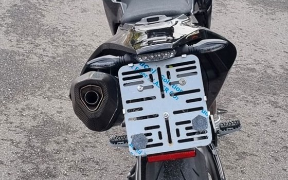 Gebrauchtmotorrad Husqvarna 701 Supermoto - Bild 6