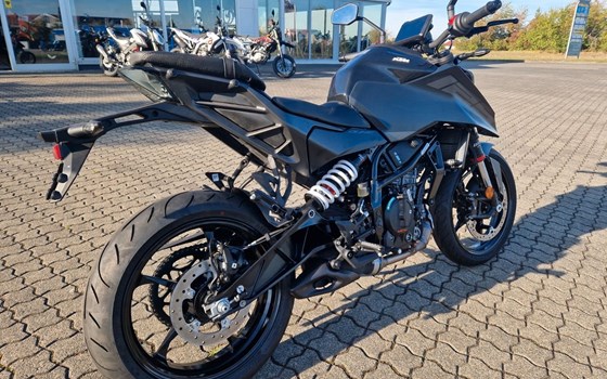 Neufahrzeug KTM 125 Duke - Bild 3