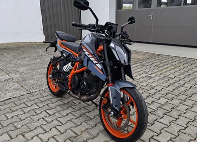 GEBRAUCHTFAHRZEUG KTM 390 Duke