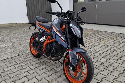 KTM 390 Duke