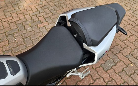Gebrauchtmotorrad Honda CB750 Hornet - Bild 10