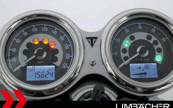 Gebrauchtmotorrad Triumph Speed Twin 1200 - Bild 12