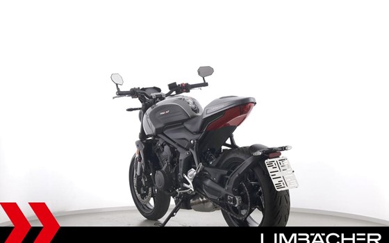 Gebrauchtmotorrad Triumph Trident 660 - Bild 7