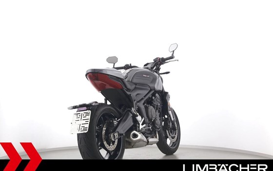 Gebrauchtmotorrad Triumph Trident 660 - Bild 8