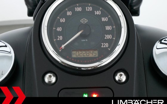 Gebrauchtmotorrad Harley-Davidson Dyna Street Bob FXDB - Bild 12