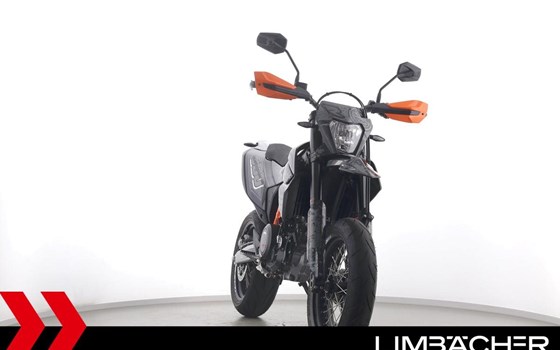 Gebrauchtmotorrad KTM 690 SMC R - Bild 11