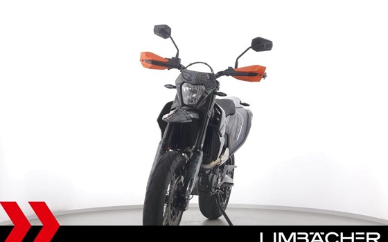 Gebrauchtmotorrad KTM 690 SMC R - Bild 3