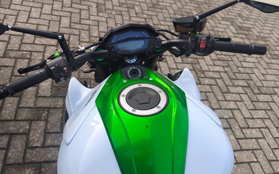 Gebrauchtmotorrad Kawasaki Z1000 - Bild 6
