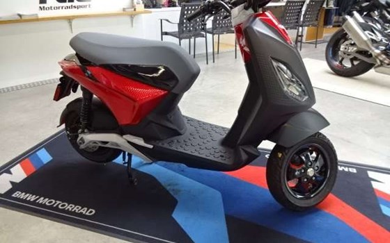 Neufahrzeug Piaggio 1 - Bild 1
