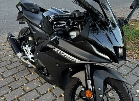 Gebrauchtmotorrad Yamaha R125 - Bild 1
