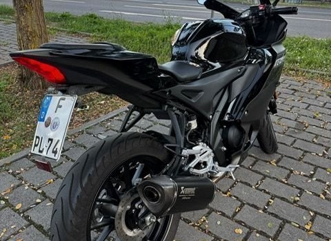 Gebrauchtmotorrad Yamaha R125 - Bild 3