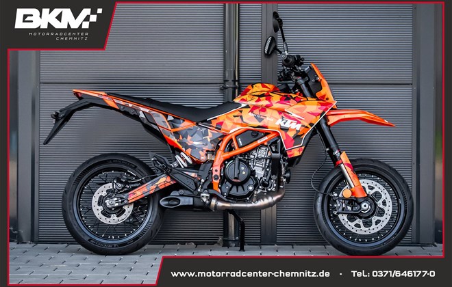 KTM 390 SMC R