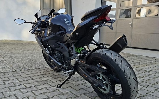 Gebrauchtmotorrad Kawasaki Ninja ZX-4RR - Bild 6