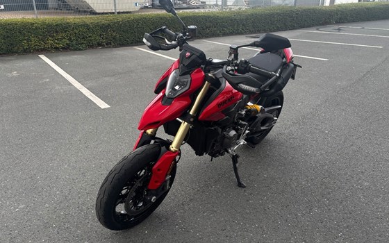 Gebrauchtmotorrad Ducati Hypermotard V2 - Bild 3