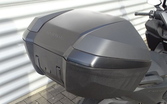 Gebrauchtmotorrad Honda Forza 125 - Bild 3