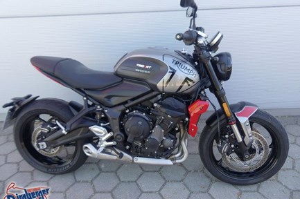 Triumph Trident 660