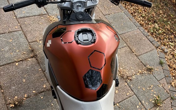 Gebrauchtmotorrad Suzuki GSR 600 - Bild 8