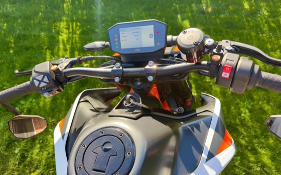 Gebrauchtmotorrad KTM 890 Duke R - Bild 14