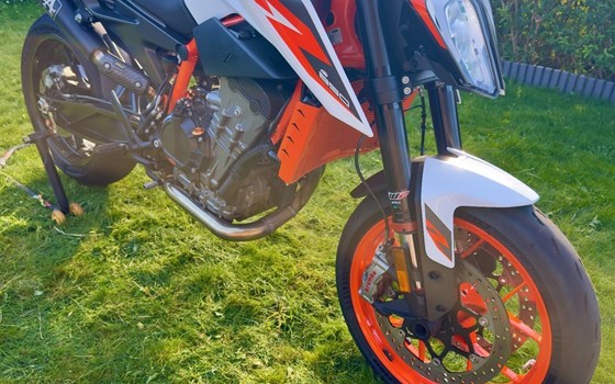 Gebrauchtmotorrad KTM 890 Duke R - Bild 3