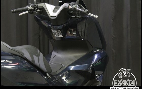 Gebrauchtmotorrad Honda PCX125 - Bild 9