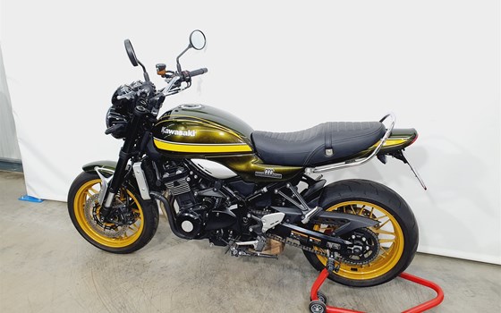 Gebrauchtmotorrad Kawasaki Z900 RS - Bild 9