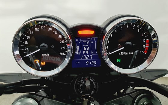 Gebrauchtmotorrad Kawasaki Z900 RS - Bild 12